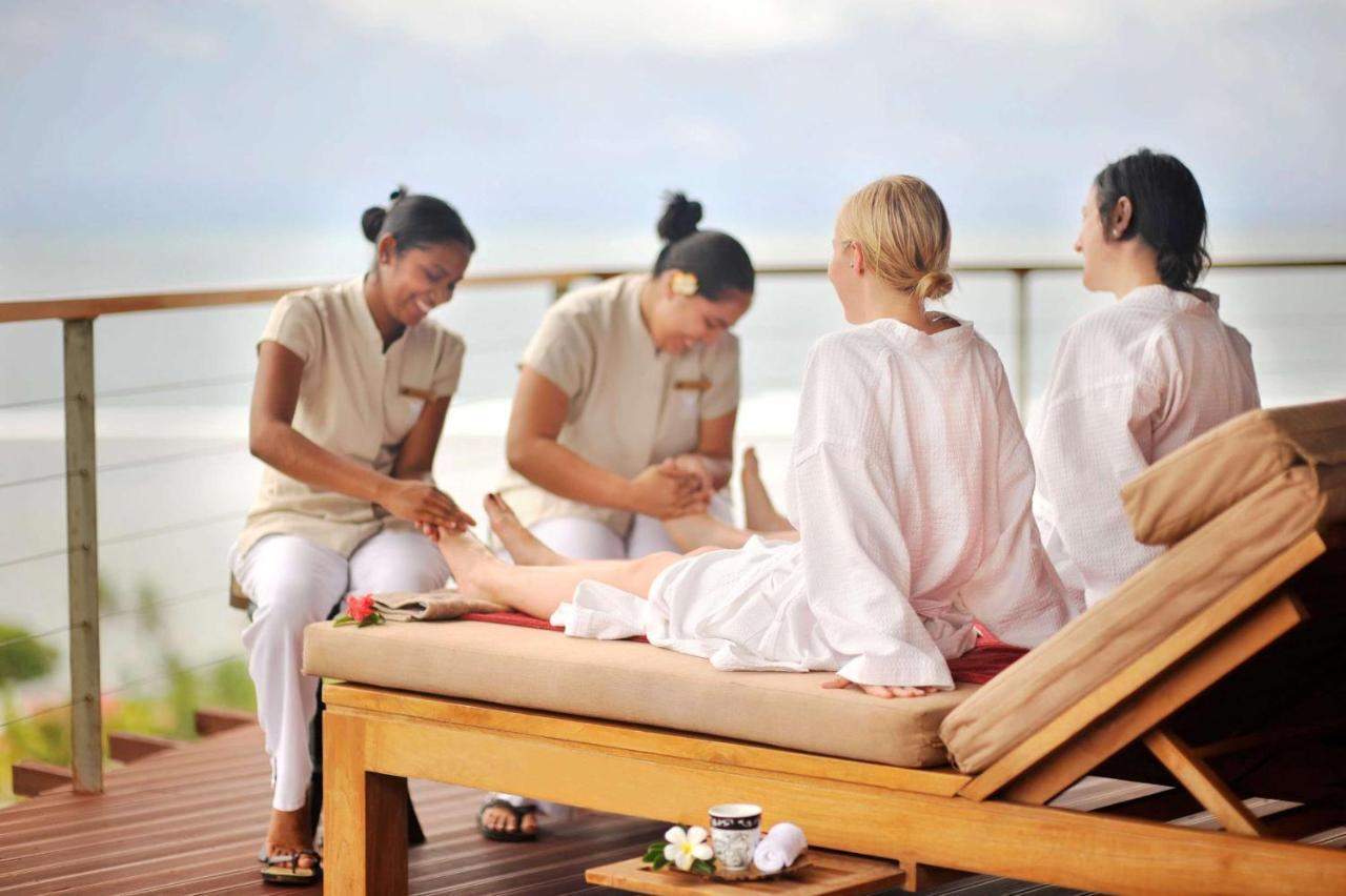 Outrigger Fiji Beach Resort Korotogo Εξωτερικό φωτογραφία Spa treatment