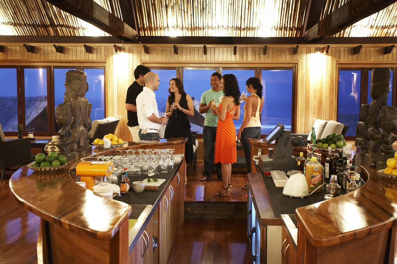 Outrigger Fiji Beach Resort Korotogo Εξωτερικό φωτογραφία The interior of the restaurant
